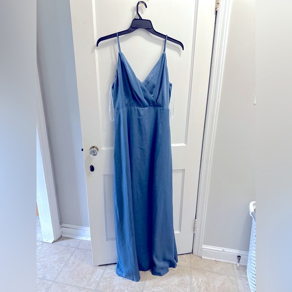 Lulus Sleeveless Maxi Dress ~ Elegant, Periwinkle Color - Picture 1 of 3